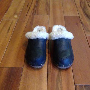 UGG Black Leather Shearling Clogs Size 7